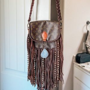 Vintage Boho Bags - Louis Vuitton World Traveler Crossbody